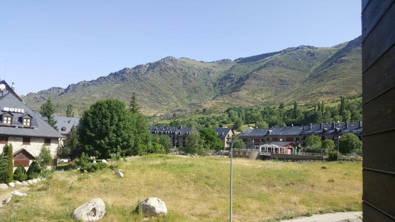 Apartamento L Auet Pla de l'Ermita Exteriér fotografie